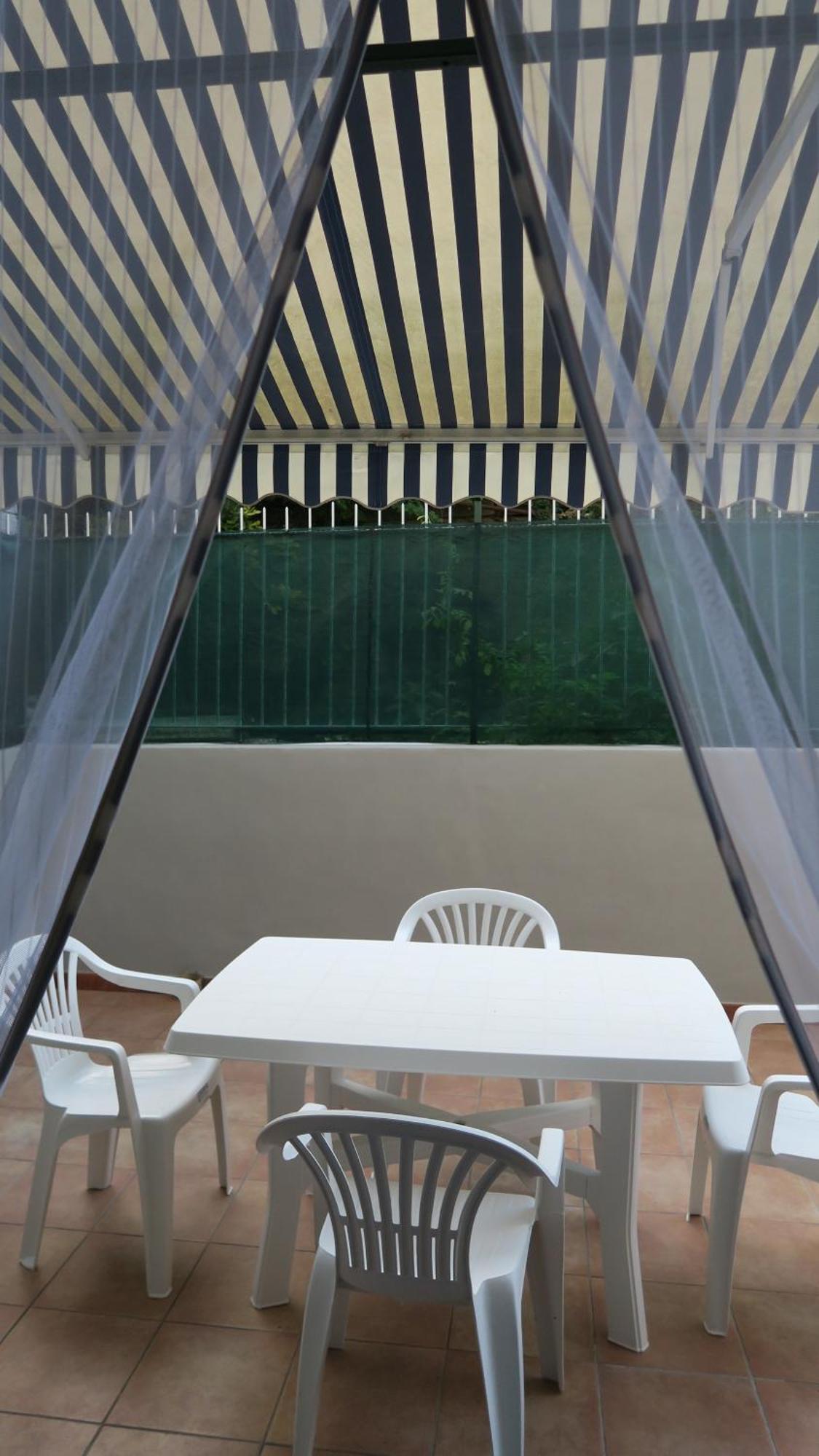 Karina, To The Beach With Terrace And Private Parking Savona Eksteriør bilde